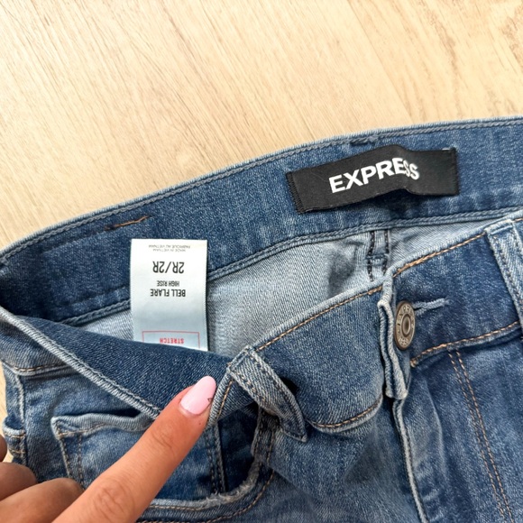 Express Bell Regular High Rise Jeans - Picture 4 of 7